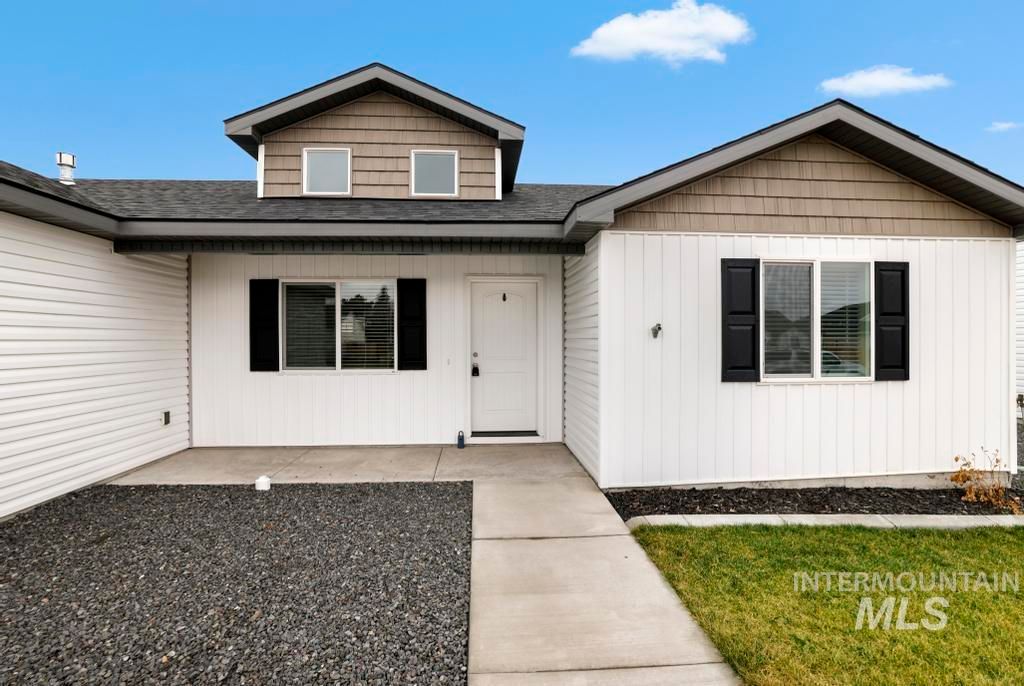 Photo of 1113 Meadow Lake Loop, Buhl, ID 83316 (MLS # 98972481)