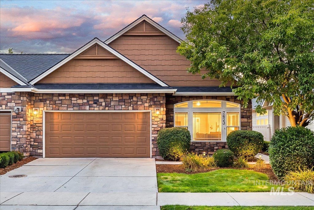 Photo of 7623 N Sunglow Ave, Boise, ID 83714 (MLS # 98999750)