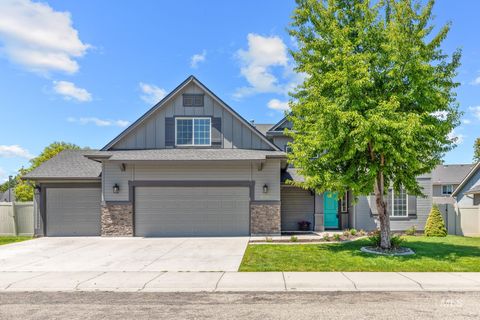 Photo of 2001 N Van Dyke Ave, Kuna, ID 83634 (MLS # 98991552)