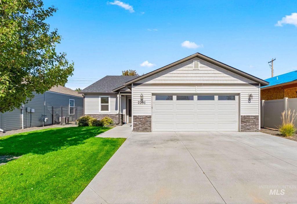 Photo of 2296 E Ringneck St, Meridian, ID 83646 (MLS # 98964124)