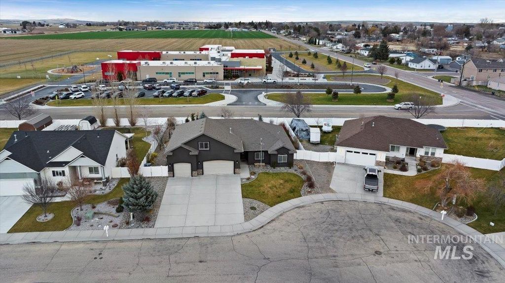 Photo of 921 Ballard Ln, Kimberly, ID 83341 (MLS # 98971265)