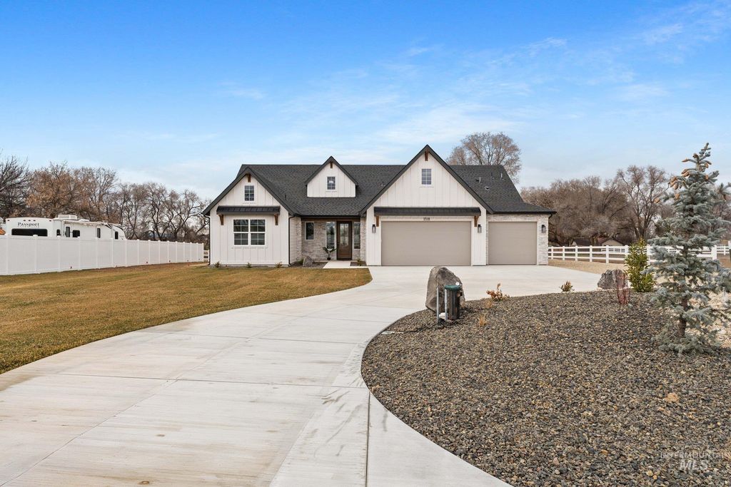 Photo of 17115 N Hess Pl, Nampa, ID 83687 (MLS # 98975860)