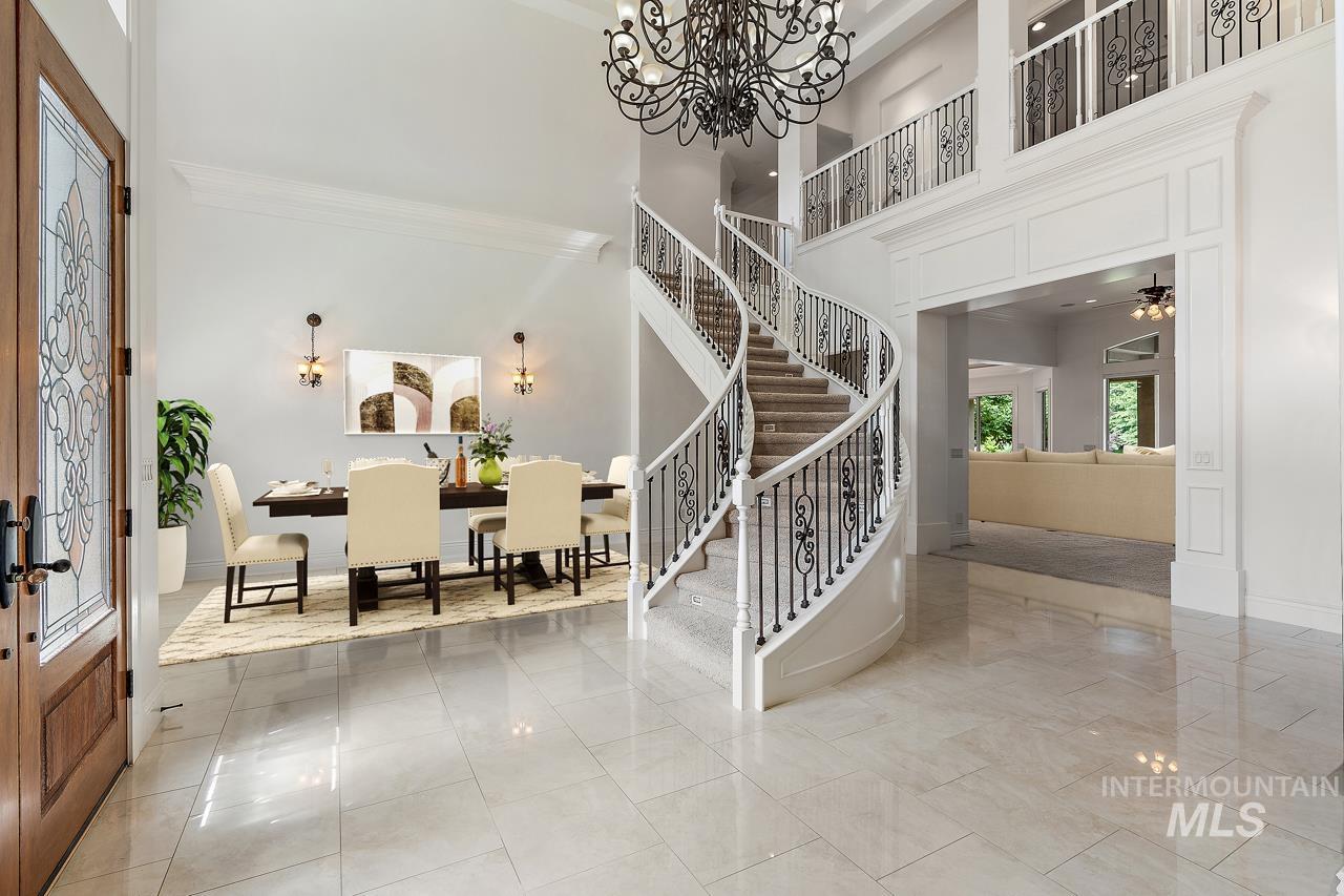 1046 W Sherington Dr.