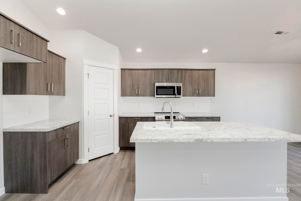 Photo of 3494 E Boxelder Dr, Nampa, ID 83686 (MLS # 98971481)