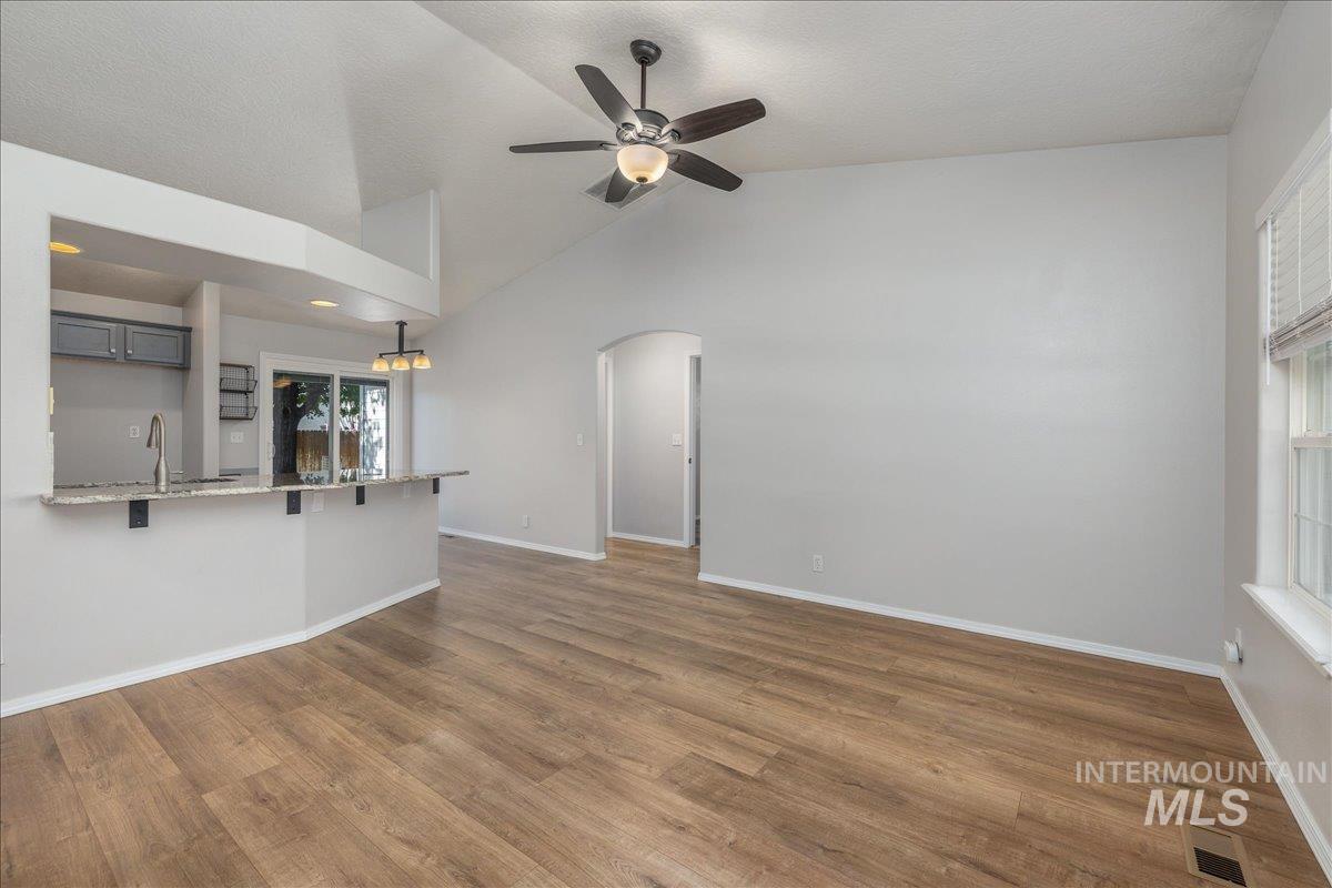 929 Pelican Way