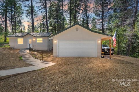 104 Sky Ridge Dr Garden Valley ID 83622