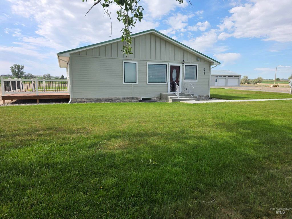 Photo of 2843 E 3500 N, Twin Falls, ID 83301 (MLS # 98986026)
