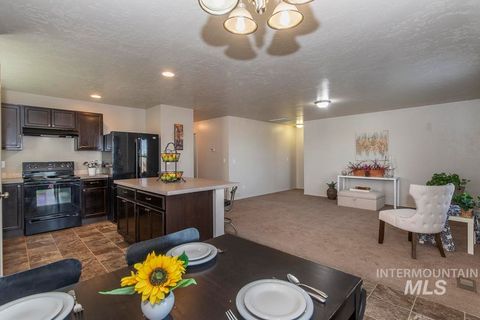 Photo of 7872 E Drouillard Street, Nampa, ID 83687 (MLS # 98963840)