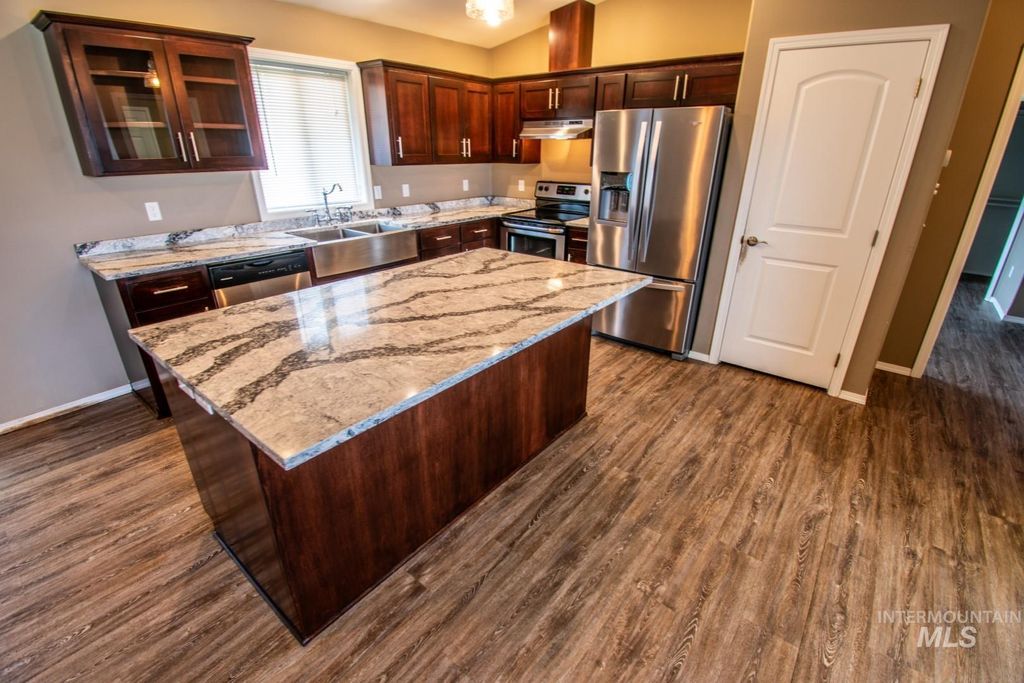 Photo of 1409 Highland Ave, Clarkston, WA 99403 (MLS # 98977172)