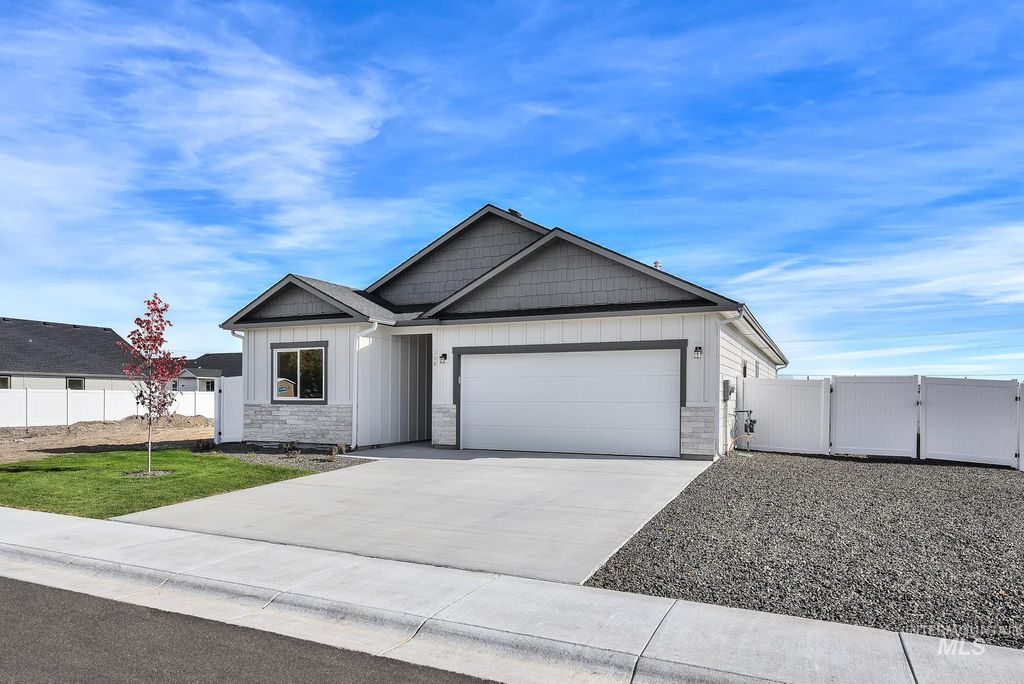 Photo of 308 N 11th, Parma, ID 83660 (MLS # 98965596)