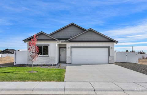 Photo of 308 N 11th, Parma, ID 83660 (MLS # 98965596)