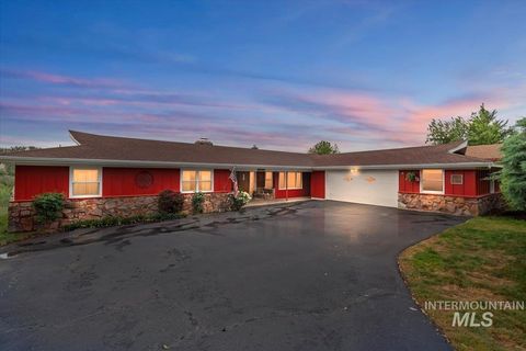 22020 Rio Vista Dr Caldwell ID 83607
