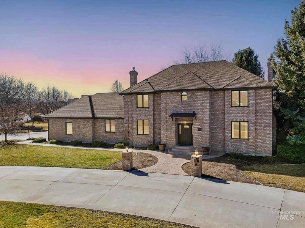 Photo of 1888 Candleridge Dr, Twin Falls, ID 83301 (MLS # 98976463)