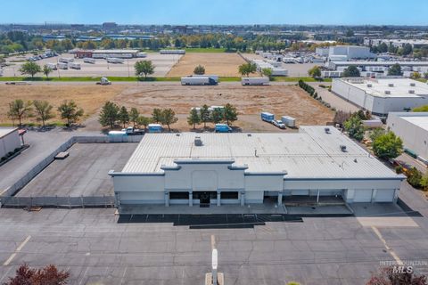2957 E Fairview Ave. Meridian ID 83642