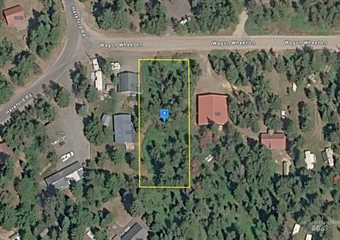 Photo of 203 Wagon Wheel Ln, Donnelly, ID 83615 (MLS # 98978320)