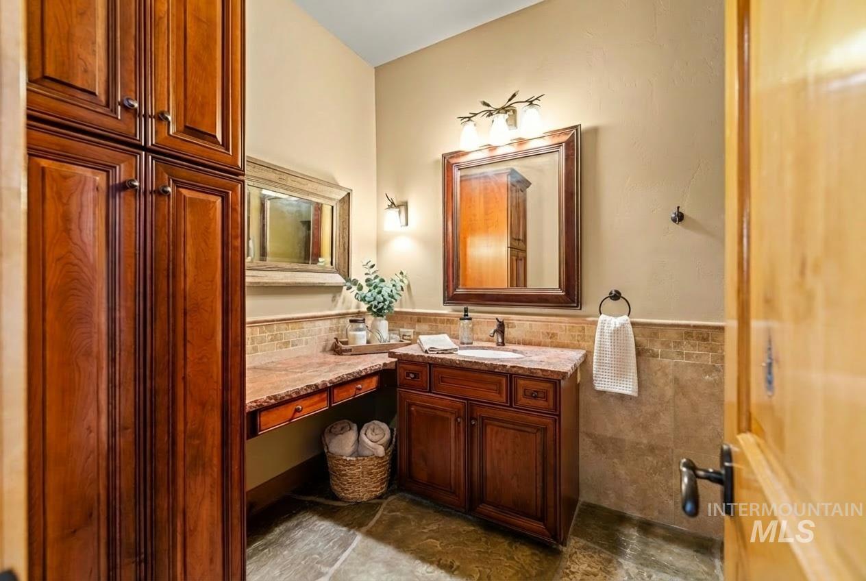 Main Floor powder room