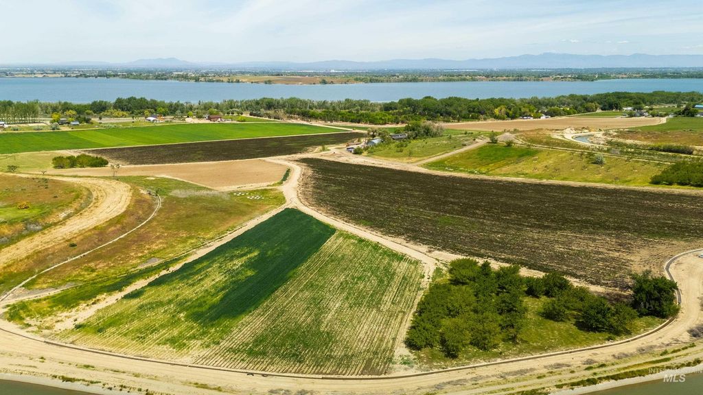 Photo of 13005 Lake Shore Dr, Nampa, ID 83686 (MLS # 98942917)