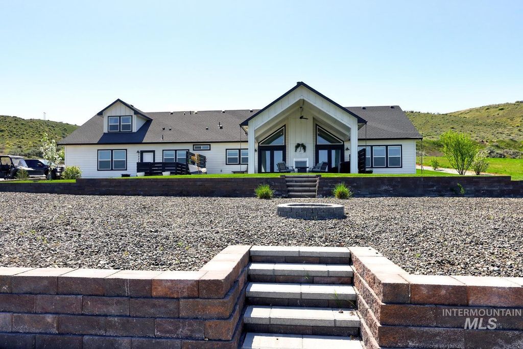 Photo of 3445 Magnolia Ln, Emmett, ID 83617 (MLS # 98982994)