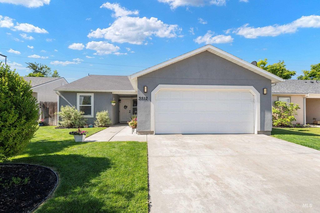 Photo of 3512 W Vistapark Dr, Caldwell, ID 83605 (MLS # 98985104)