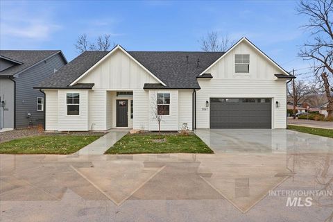 Photo of 5067 N Pierce Park Lane, Boise, ID 83714 (MLS # 98959857)