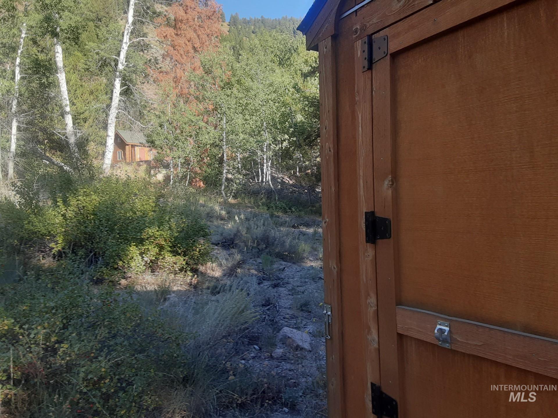 Entryway with a forest view