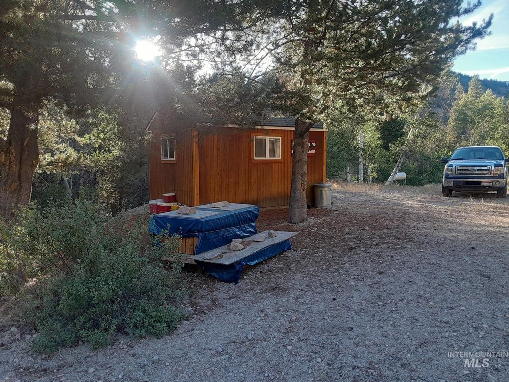 Photo of 2074 Fleck Smt Rd, Fairfield, ID 83327 (MLS # 98960835)