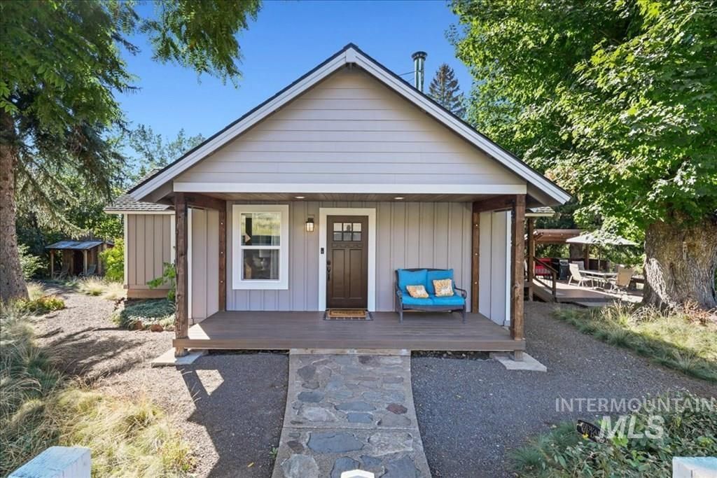 Photo of 2651 Fruitvale Glendale Rd, Council, ID 83638 (MLS # 98974529)