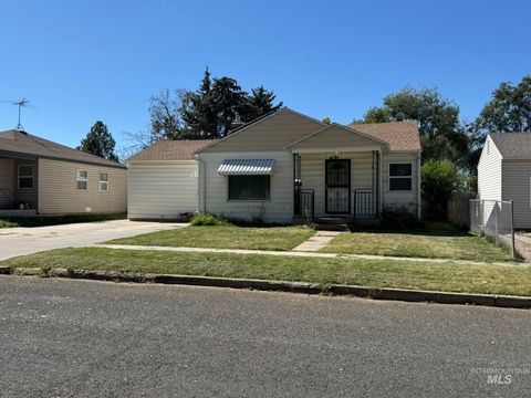 Photo of 431 N Bracken Street, Twin Falls, ID 83301 (MLS # 98961866)