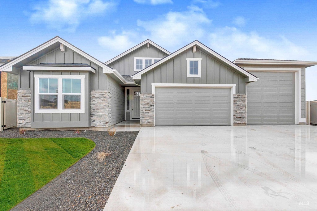 Photo of 6383 W Carnock Dr, Eagle, ID 83616 (MLS # 99005107)