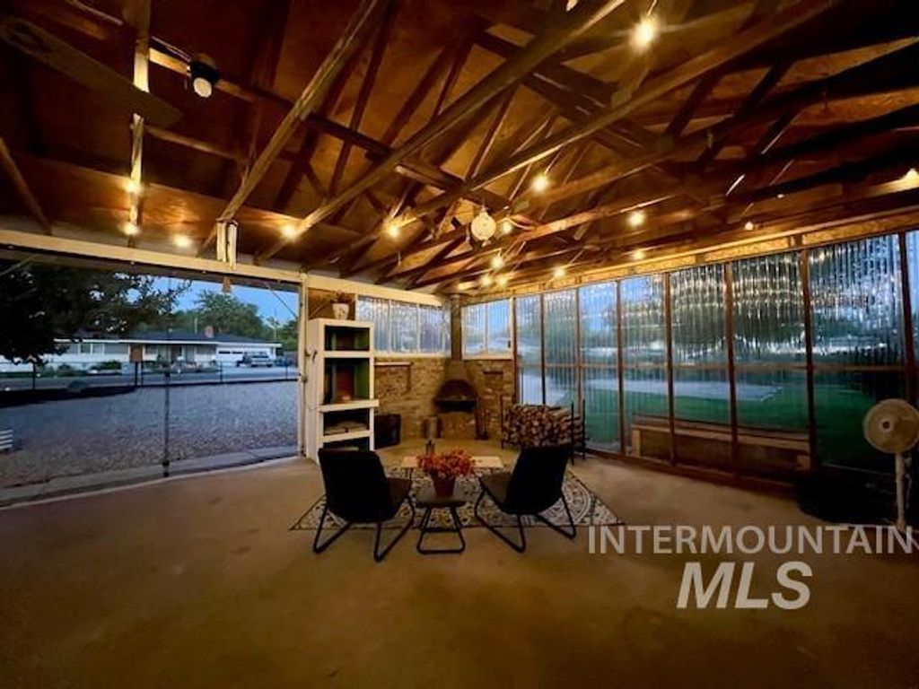 Photo of 1223 N Ohio Ave, Caldwell, ID 83605 (MLS # 98980110)