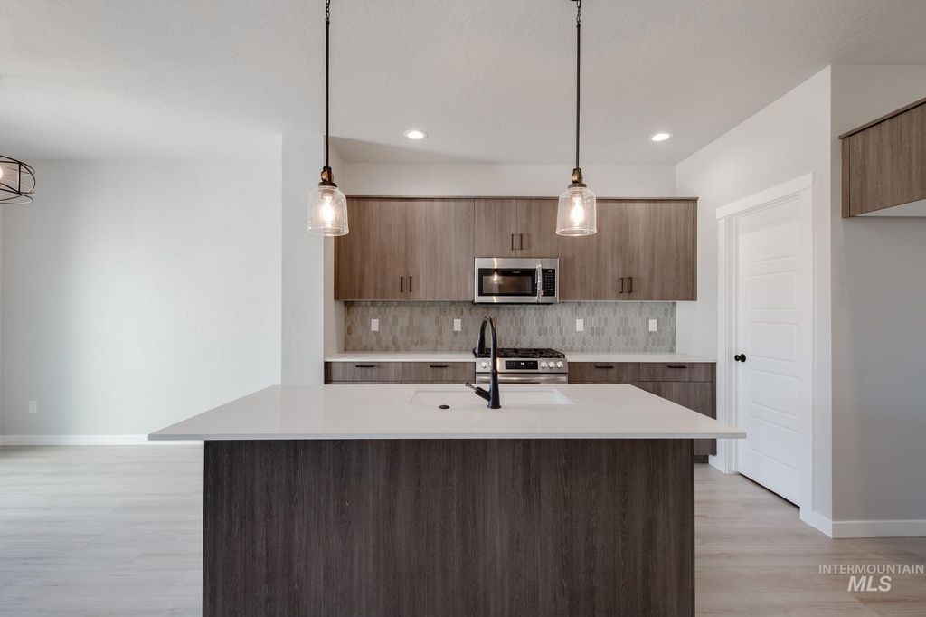 Photo of 2168 S Border Way, Meridian, ID 83642 (MLS # 98979928)