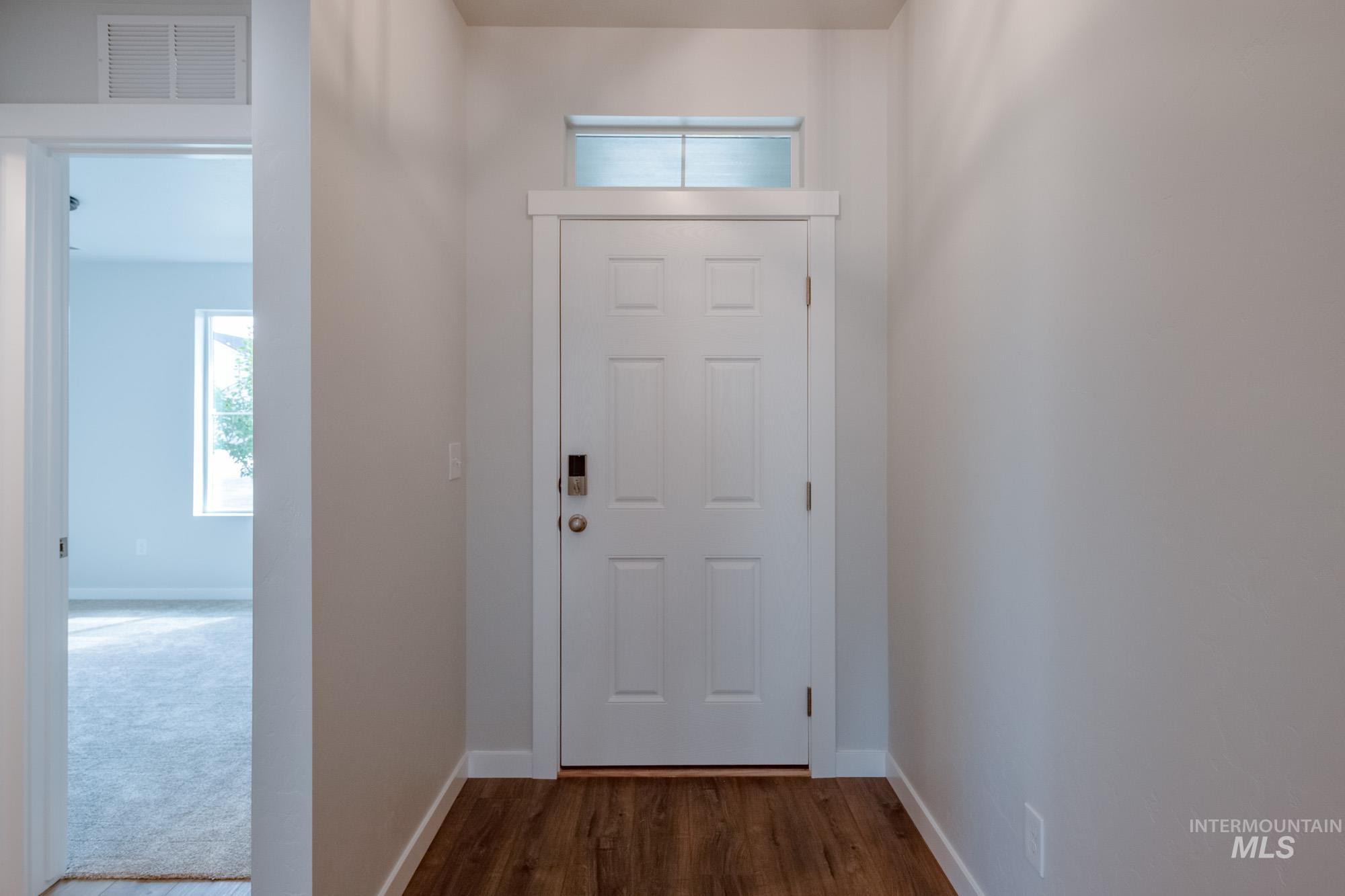 18495 N Monkshood Ave