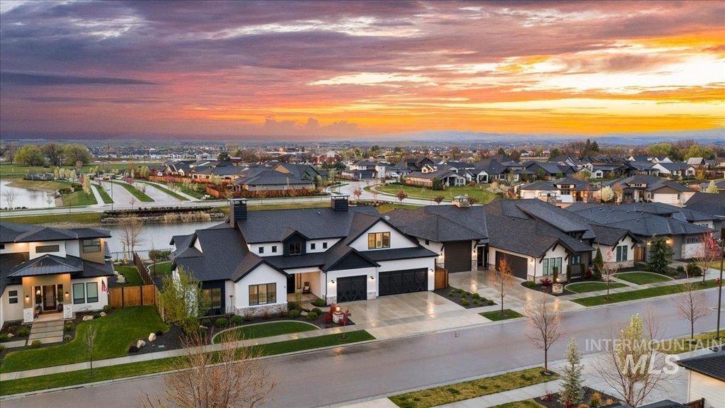 Photo of 7896 Deerfawn Ln, Eagle, ID 83616 (MLS # 98981257)