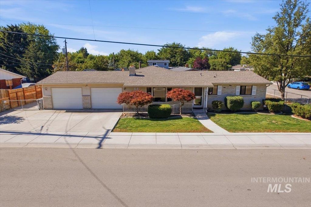 Photo of 4513 W Camas St, Boise, ID 83705 (MLS # 98991404)