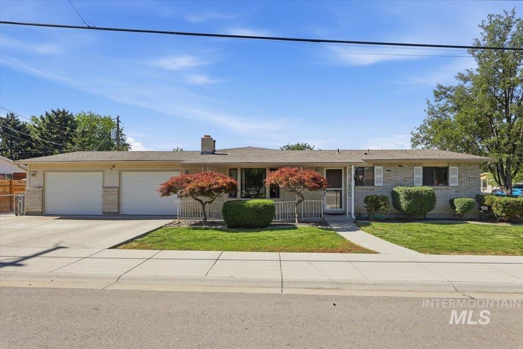 Photo of 4513 W Camas St, Boise, ID 83705 (MLS # 98991404)