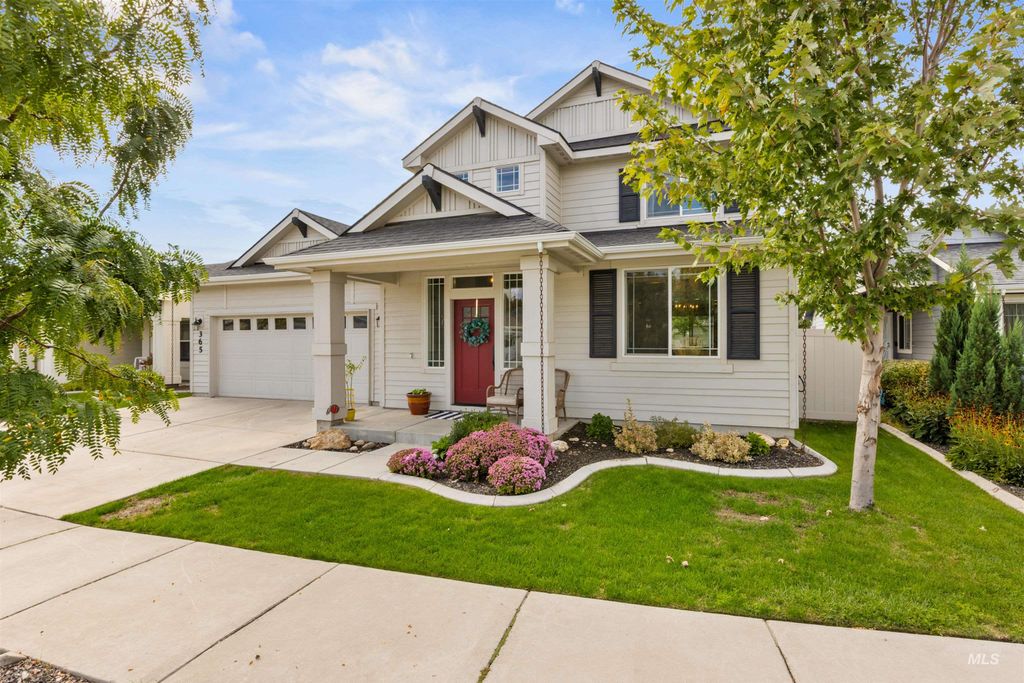 Photo of 365 N Tullshire Ave, Eagle, ID 83616 (MLS # 98963720)