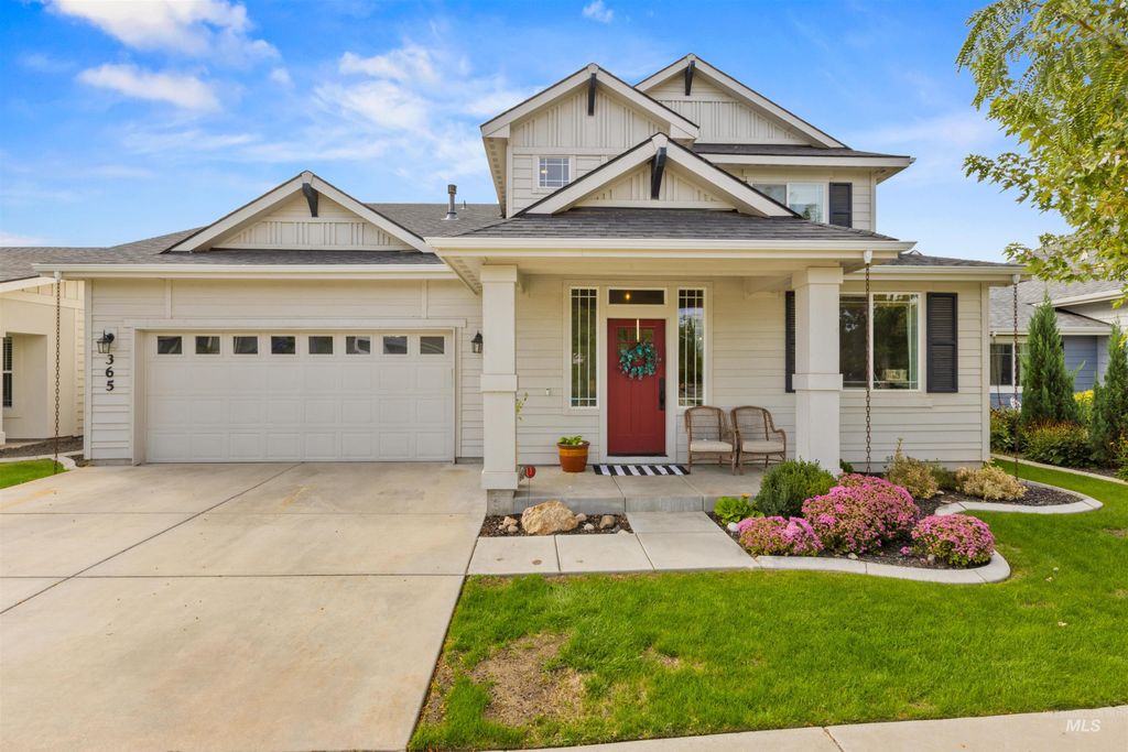Photo of 365 N Tullshire Ave, Eagle, ID 83616 (MLS # 98963720)