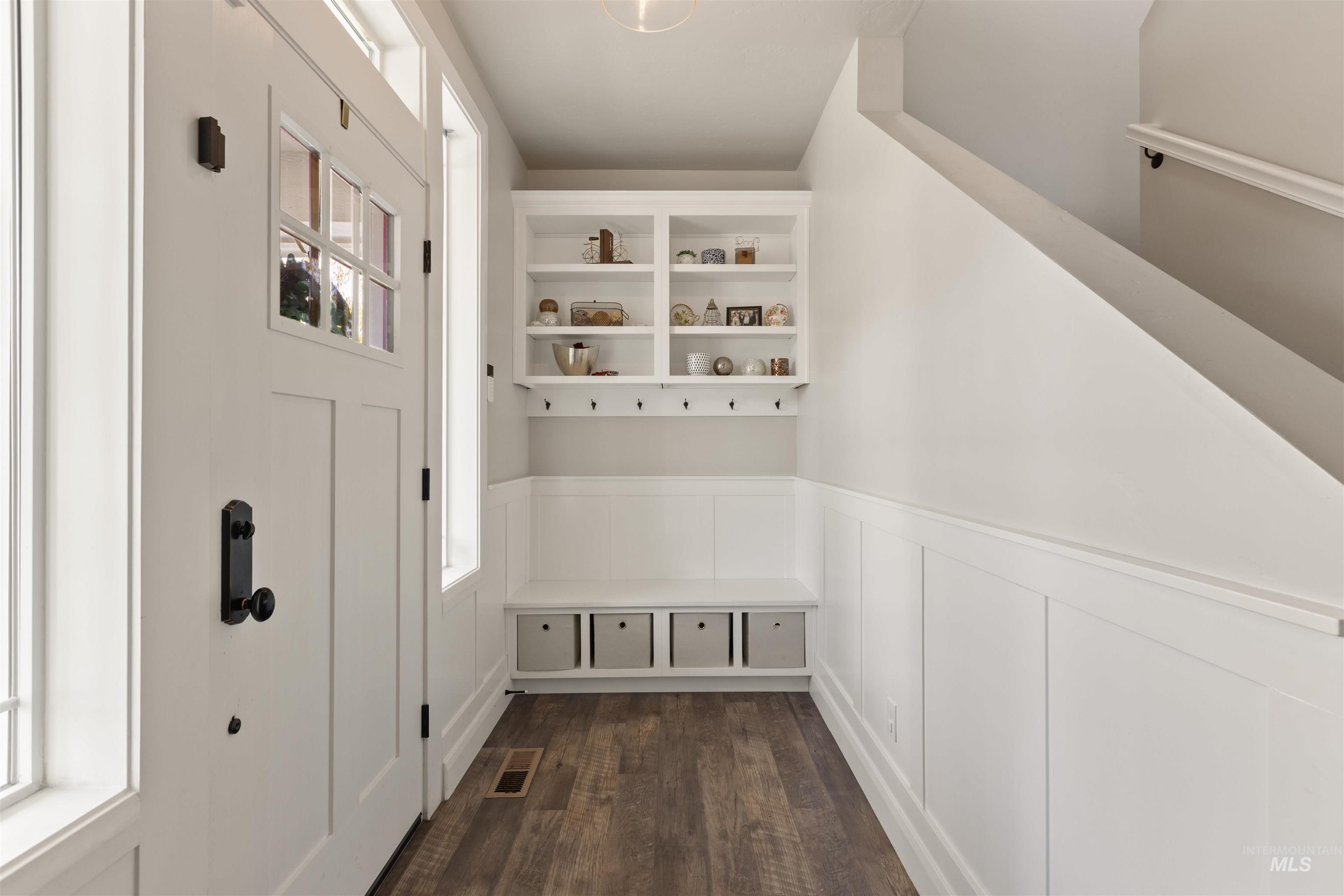 365 N Tullshire Ave.