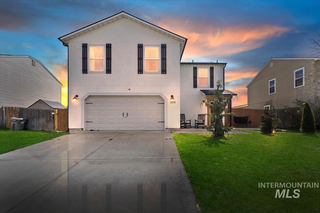 Photo of 11919 W Crested Butte Ct, Nampa, ID 83651 (MLS # 98982863)