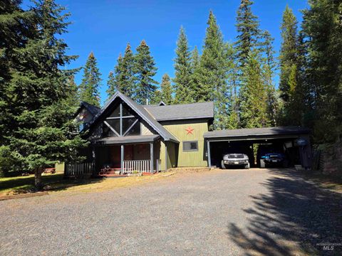 Photo of 15605 Grangemont Rd, Orofino, ID 83544 (MLS # 98962455)