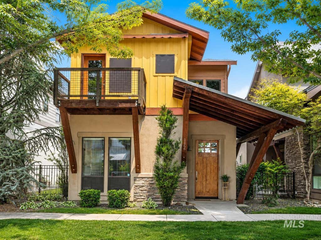 Photo of 1166 E Lone Shore Drive, Eagle, ID 83616 (MLS # 98995704)