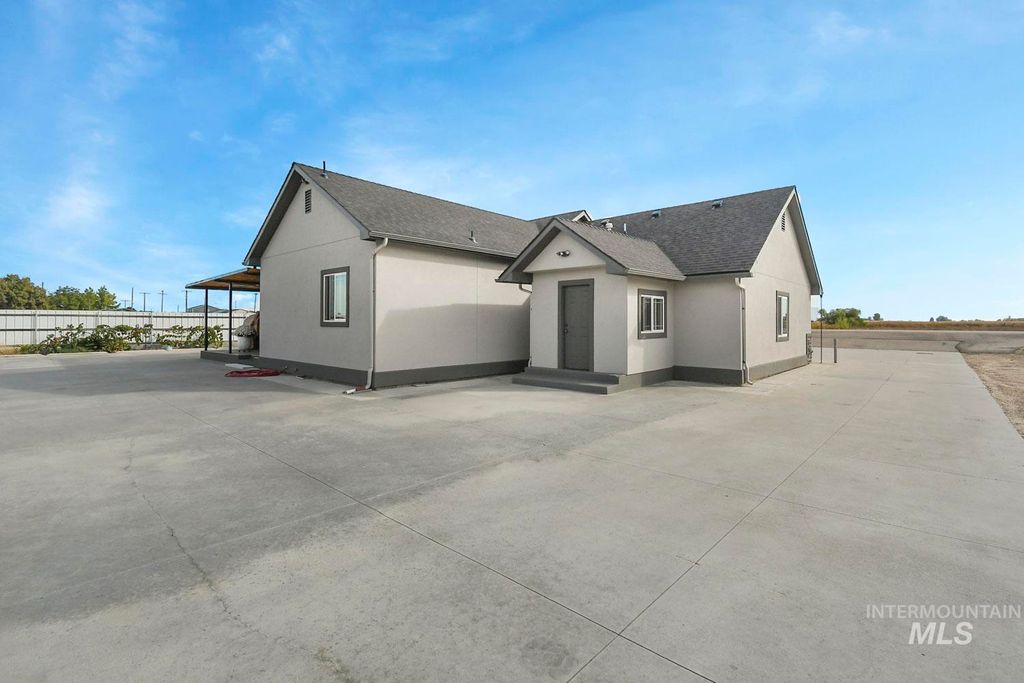 Photo of 19145 N Franklin Blvd, Nampa, ID 83687 (MLS # 98964932)