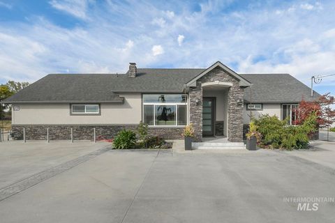 Photo of 19145 N Franklin Blvd, Nampa, ID 83687 (MLS # 98964932)