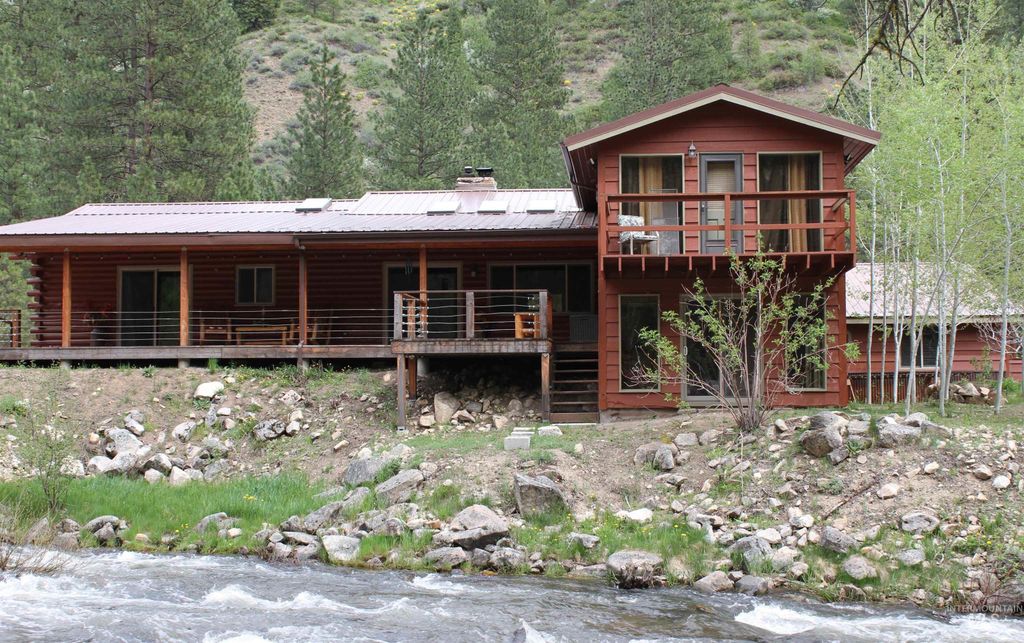 Photo of 3193 Hwy 21, Boise, ID 83716 (MLS # 98976290)