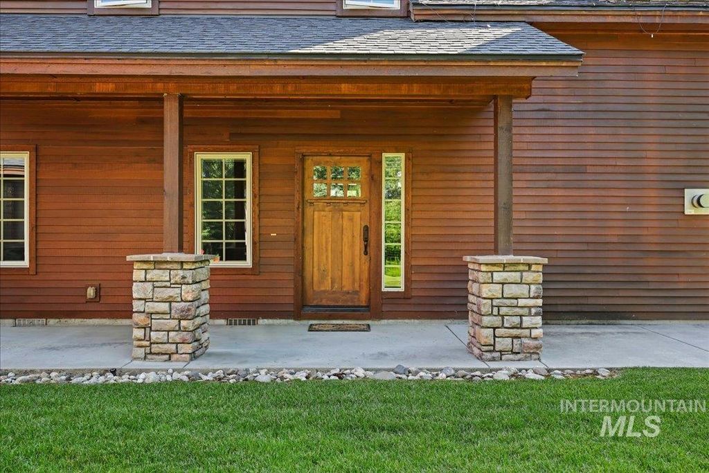 Photo of 622 Blue Water Circle, McCall, ID 83638 (MLS # 98954227)