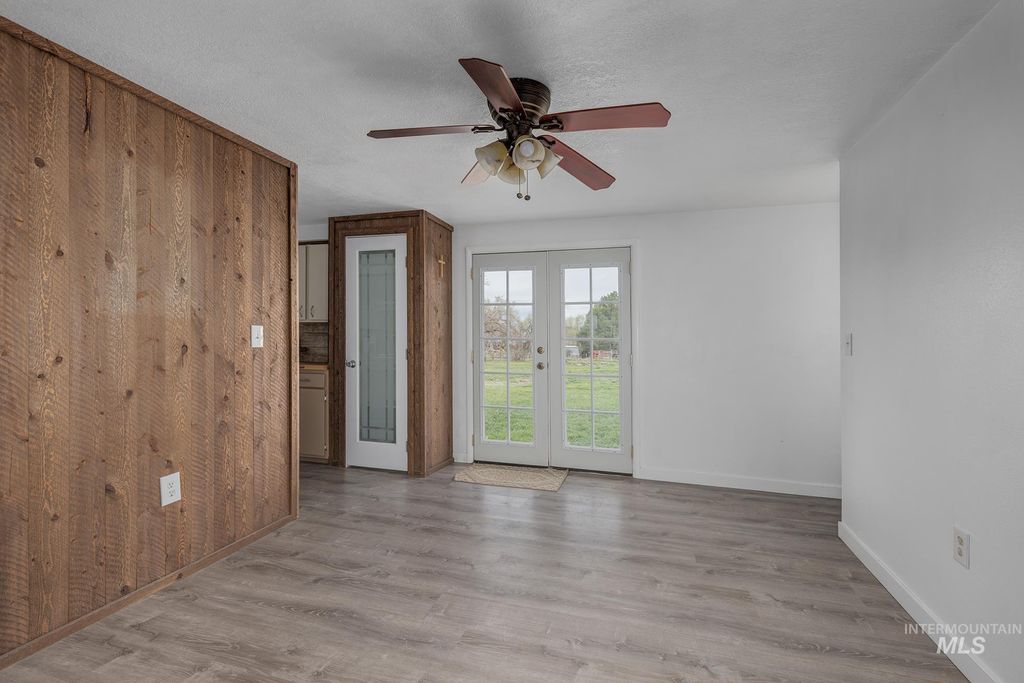 Photo of 4484 Community Rd, Ontario, OR 97914 (MLS # 98980138)