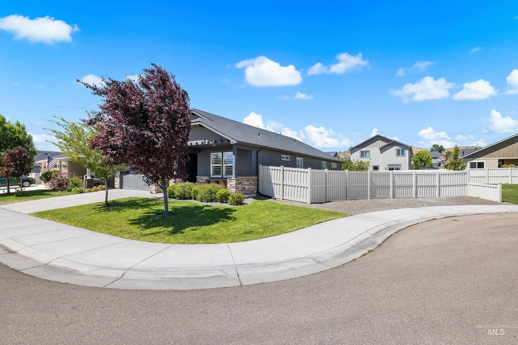 Photo of 3579 N Tansy Pl, Star, ID 83669 (MLS # 98987065)