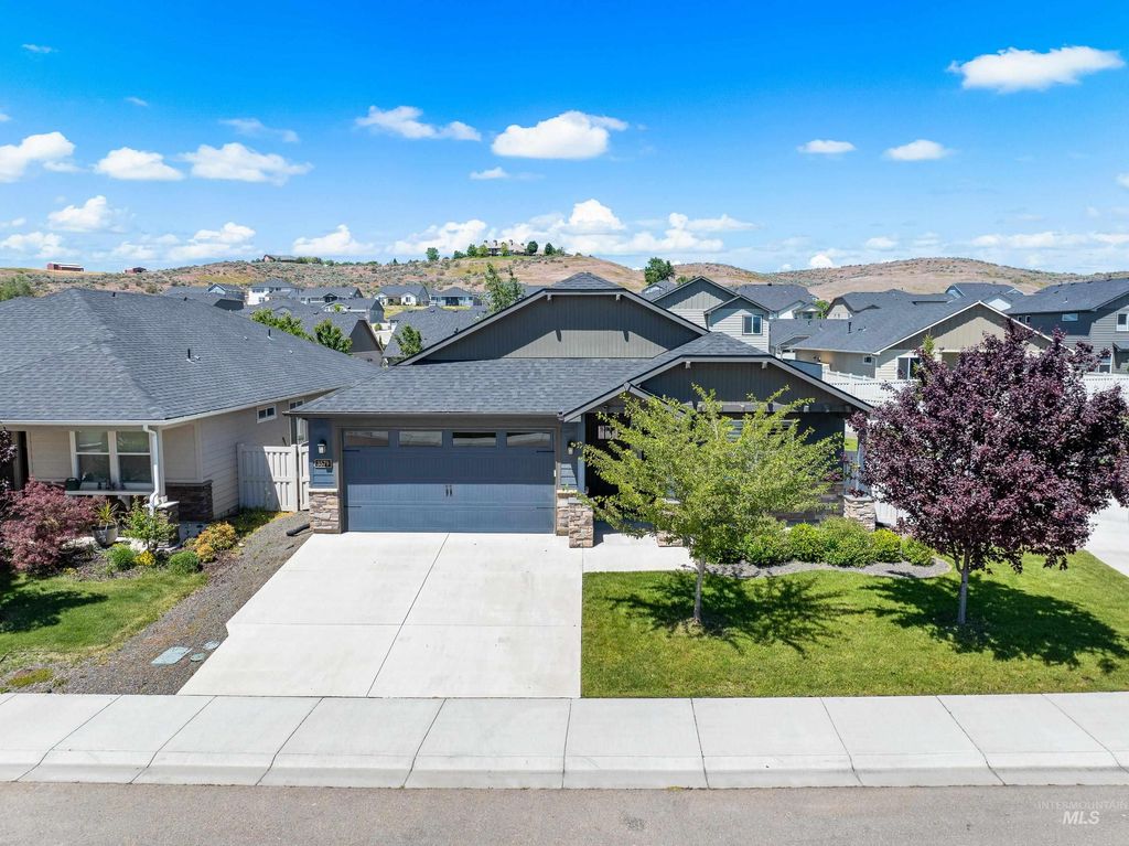 Photo of 3579 N Tansy Pl, Star, ID 83669 (MLS # 98987065)
