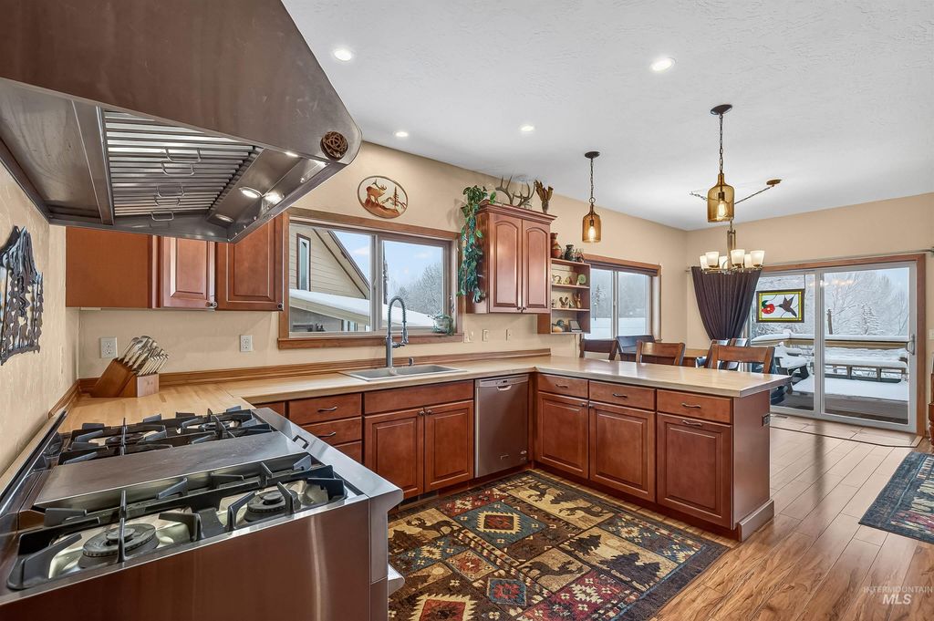 Photo of 210 S 2nd St, Elk River, ID 83827 (MLS # 98980289)
