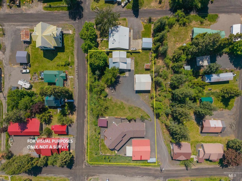 Photo of 210 S 2nd St, Elk River, ID 83827 (MLS # 98980289)